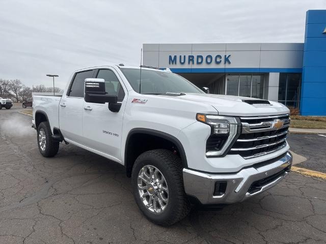 2025 Chevrolet Silverado 3500 HD Vehicle Photo in MANHATTAN, KS 66502-5036