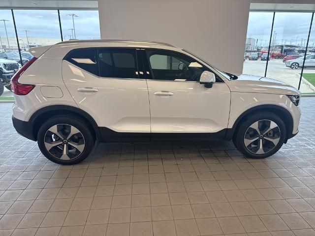 2025 Volvo XC40 Vehicle Photo in Grapevine, TX 76051