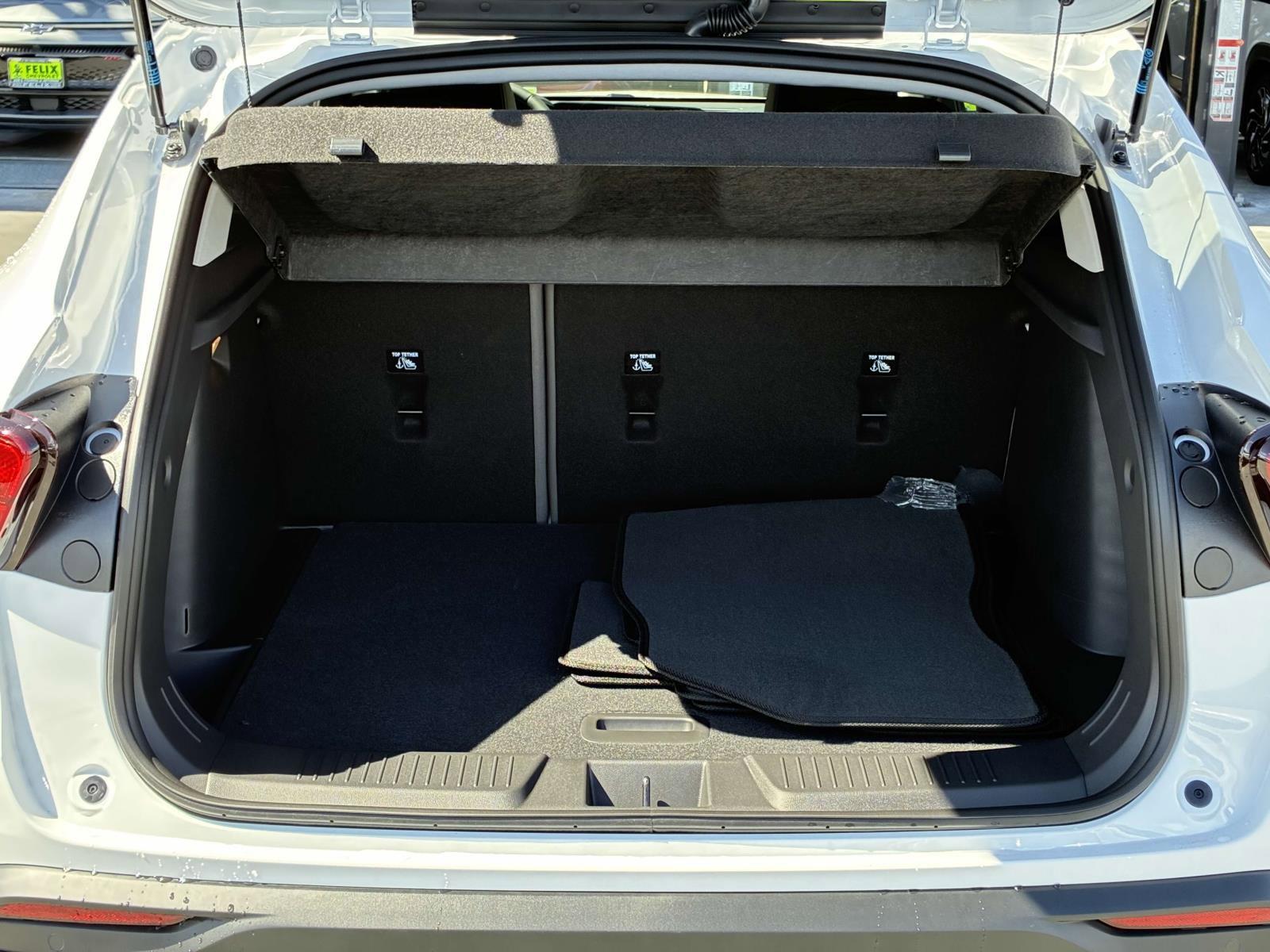 2025 Chevrolet Trax Vehicle Photo in LOS ANGELES, CA 90007-3794