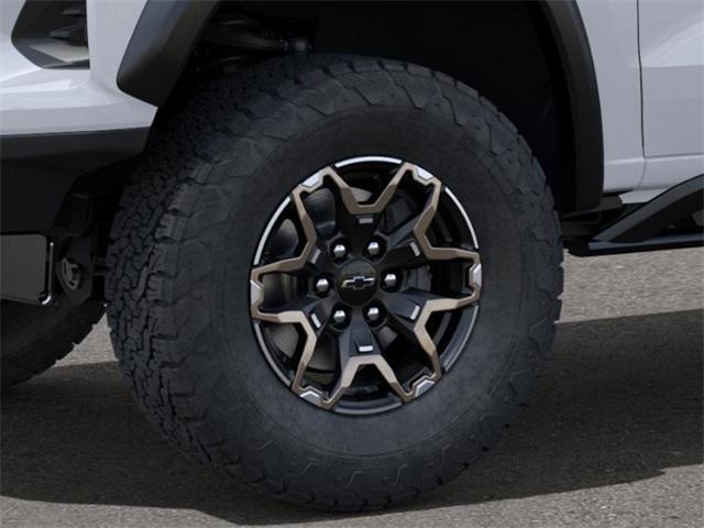 2025 Chevrolet Colorado Vehicle Photo in ENGLEWOOD, CO 80113-6708