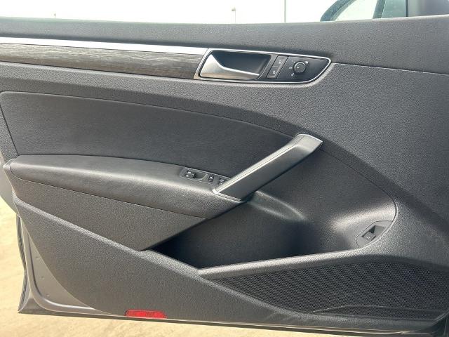 2018 Volkswagen Passat Vehicle Photo in San Antonio, TX 78230