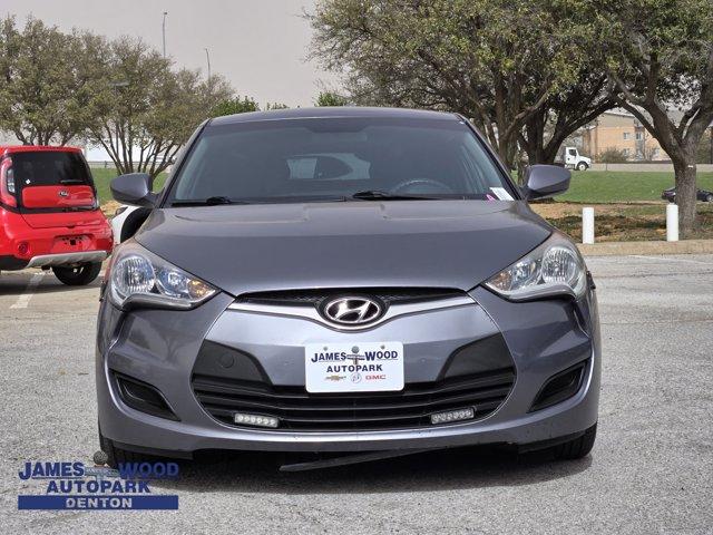 Used 2016 Hyundai Veloster Base with VIN KMHTC6AD9GU299561 for sale in Denton, TX