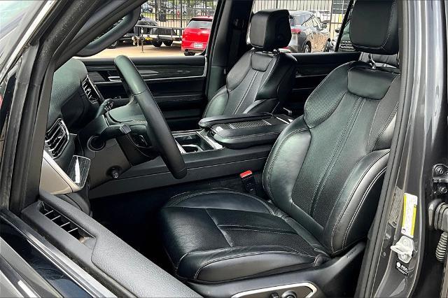 2022 Jeep Wagoneer Vehicle Photo in Grapevine, TX 76051