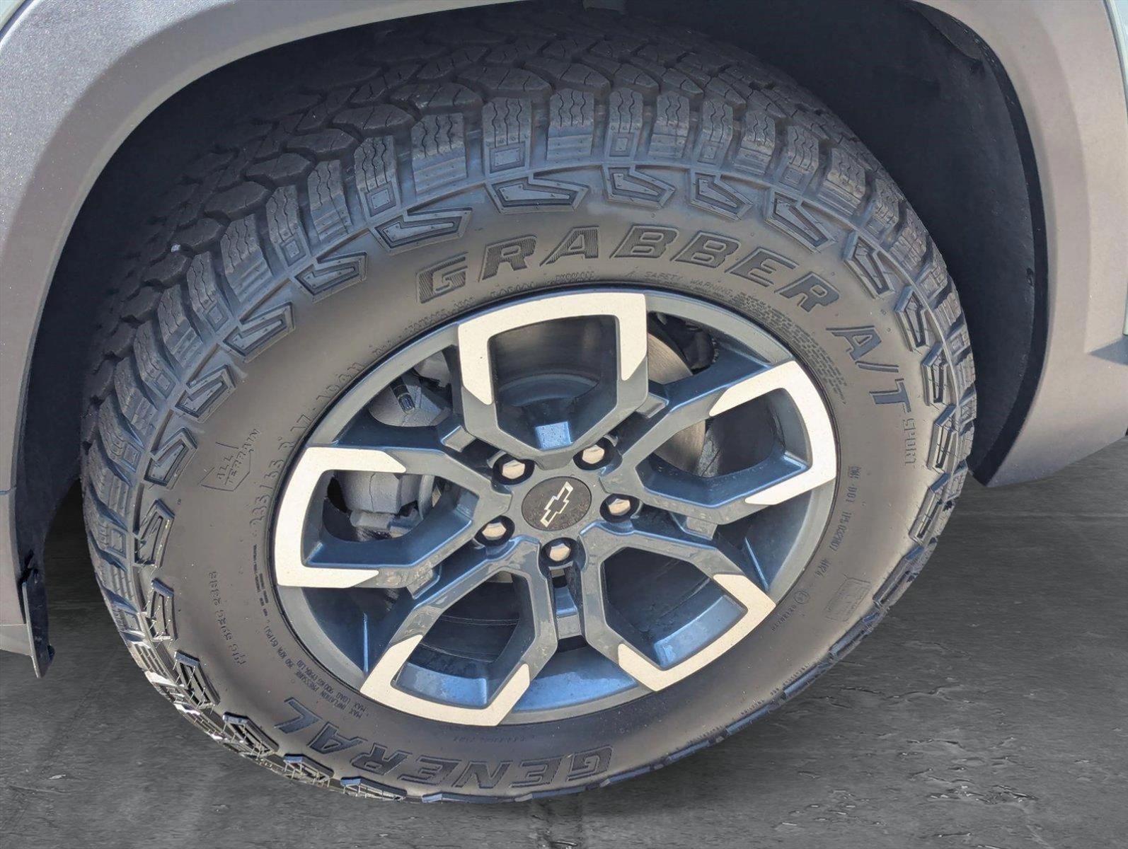2025 Chevrolet Equinox Vehicle Photo in GREENACRES, FL 33463-3207