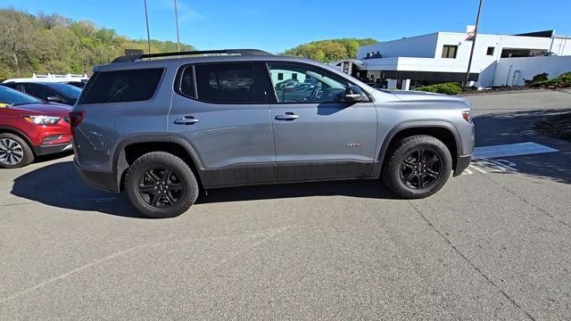 2022 GMC Acadia Vehicle Photo in Pleasant Hills, PA 15236