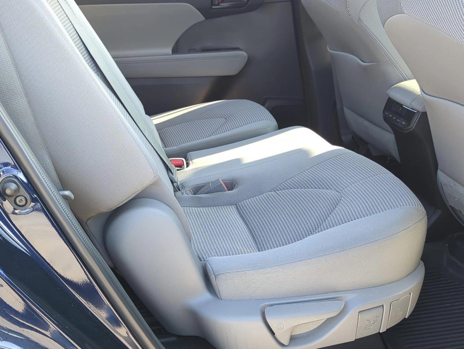 2022 Toyota Highlander Vehicle Photo in Ft. Myers, FL 33907