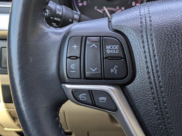 2015 Toyota Highlander Vehicle Photo in BRUNSWICK, GA 31525-1881