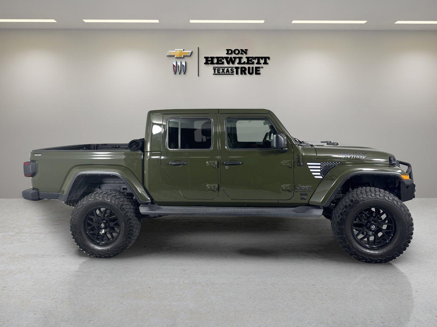 2022 Jeep Gladiator Vehicle Photo in GEORGETOWN, TX 78626-7508