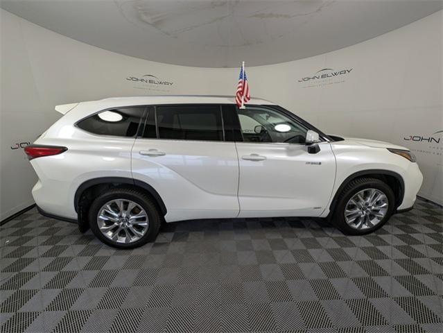 2021 Toyota Highlander Vehicle Photo in ENGLEWOOD, CO 80113-6708