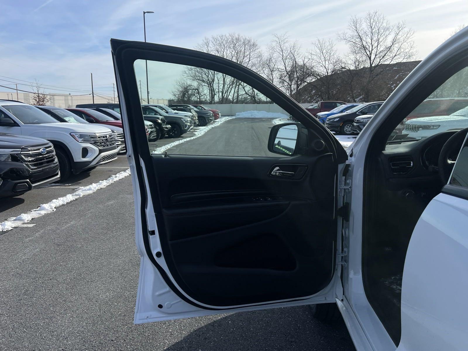 2025 Dodge Durango Vehicle Photo in Mechanicsburg, PA 17050-1707