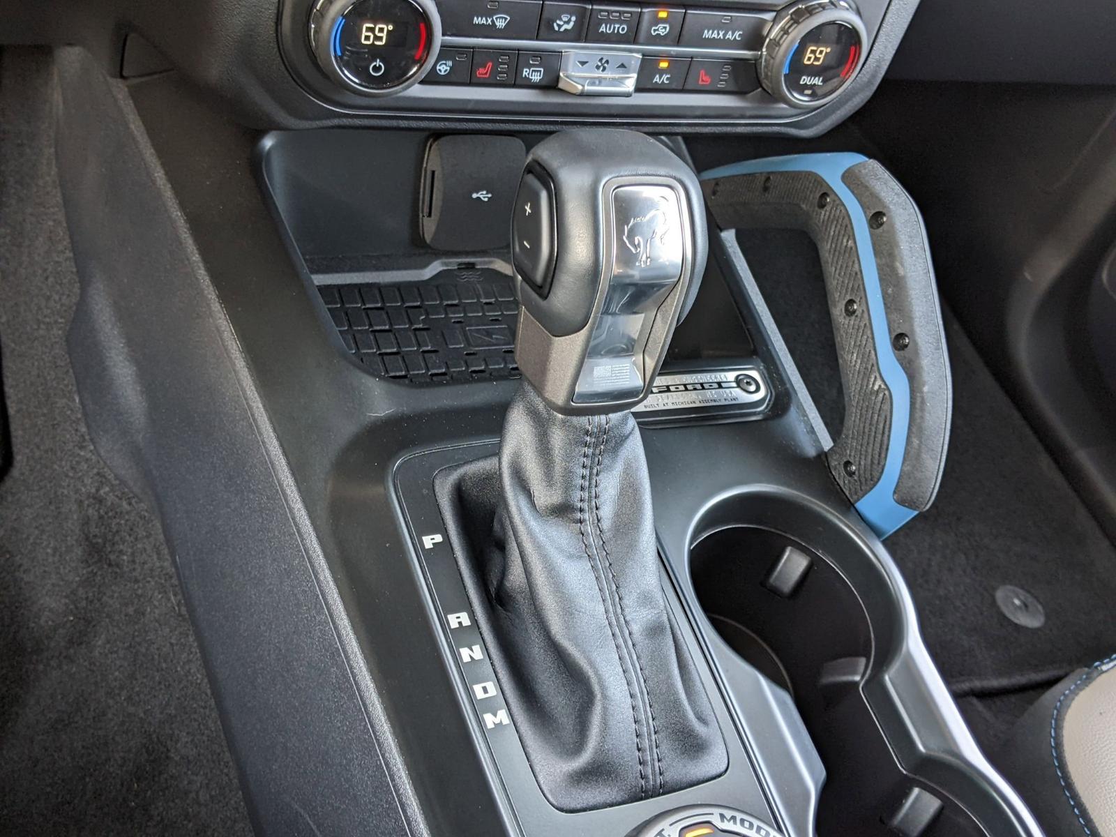 2024 Ford Bronco Vehicle Photo in Seguin, TX 78155