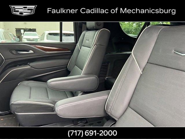 2023 Cadillac Escalade ESV Vehicle Photo in MECHANICSBURG, PA 17050-1707