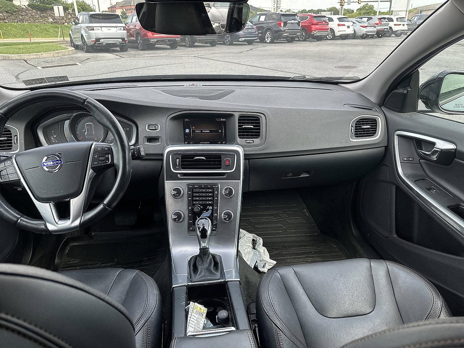 2017 Volvo V60 Cross Country Vehicle Photo in Lancaster, PA 17601