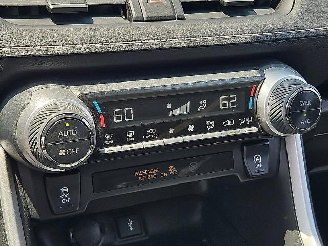 2021 Toyota RAV4 Vehicle Photo in TREVOSE, PA 19053-4984