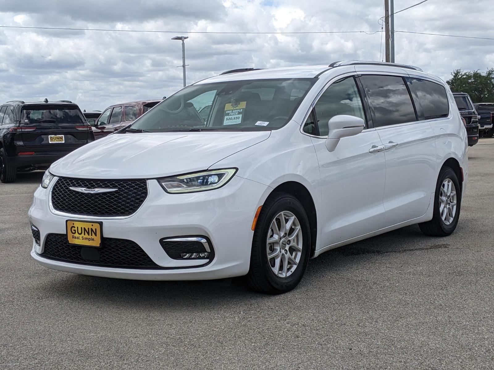 2021 Chrysler Pacifica Vehicle Photo in Seguin, TX 78155