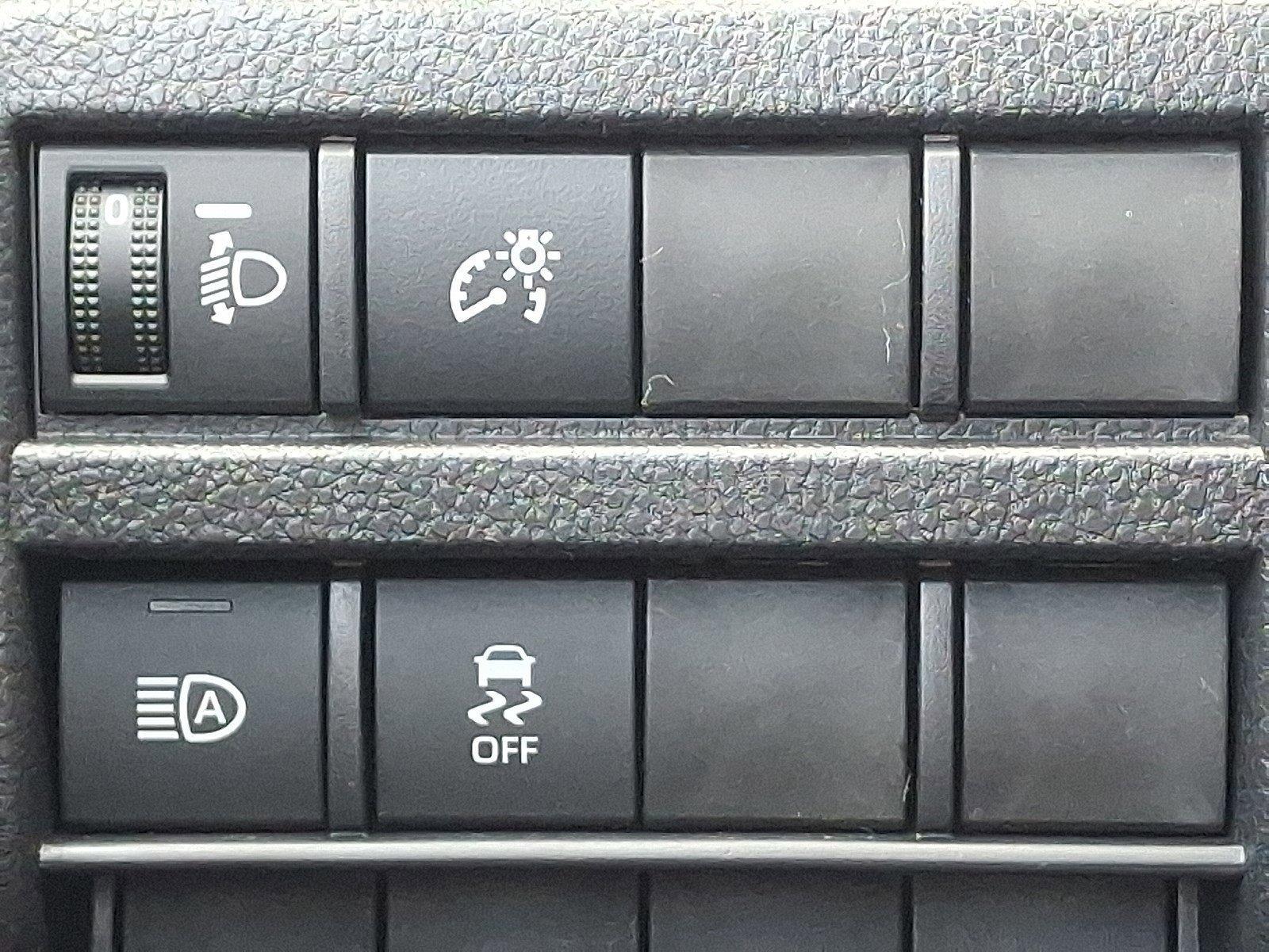 2025 Toyota Tacoma 4WD Vehicle Photo in Harrisburg, PA 17111