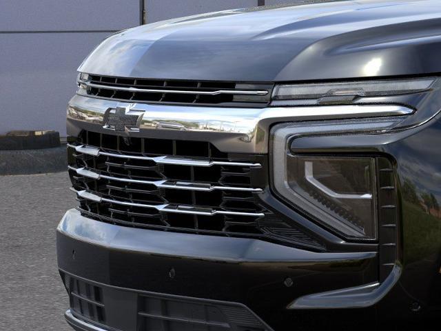 2025 Chevrolet Suburban Vehicle Photo in KANSAS CITY, MO 64114-4502
