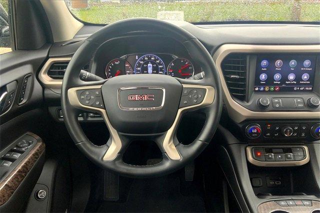2023 GMC Acadia Vehicle Photo in TOPEKA, KS 66609-0000