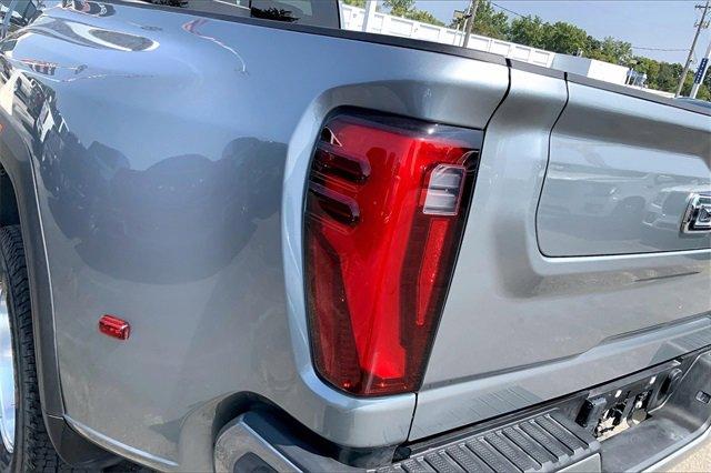 2024 GMC Sierra 3500 HD Vehicle Photo in INDEPENDENCE, MO 64055-1377
