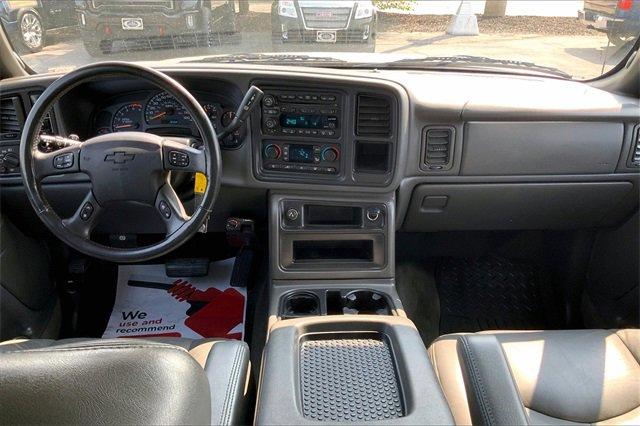2004 Chevrolet Silverado 2500 HD Vehicle Photo in INDEPENDENCE, MO 64055-1377