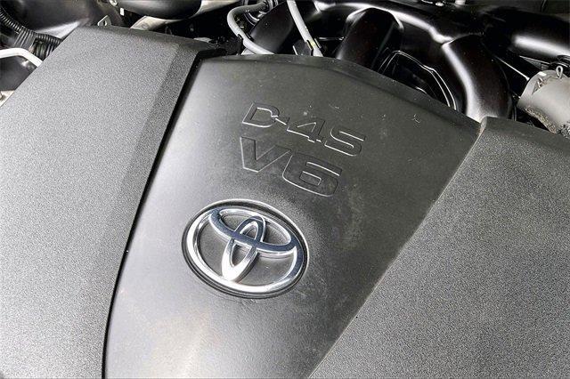 2021 Toyota Highlander Vehicle Photo in INDEPENDENCE, MO 64055-1314