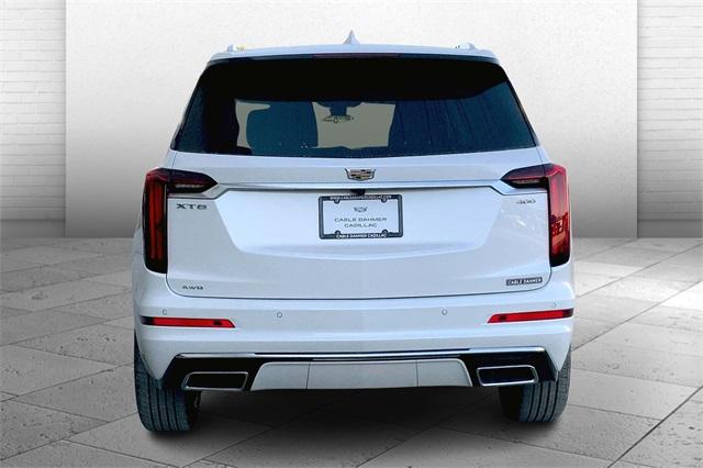 2025 Cadillac XT6 Vehicle Photo in KANSAS CITY, MO 64114-4545