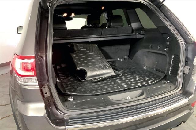 2020 Jeep Grand Cherokee Vehicle Photo in Kansas City, MO 64114