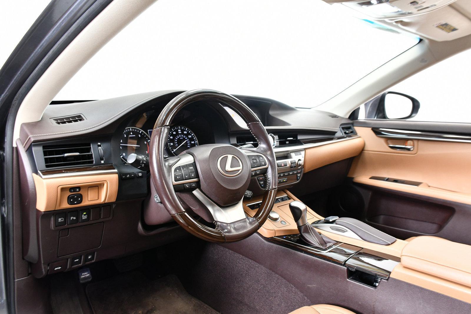 2016 Lexus ES 350 Vehicle Photo in DALLAS, TX 75235