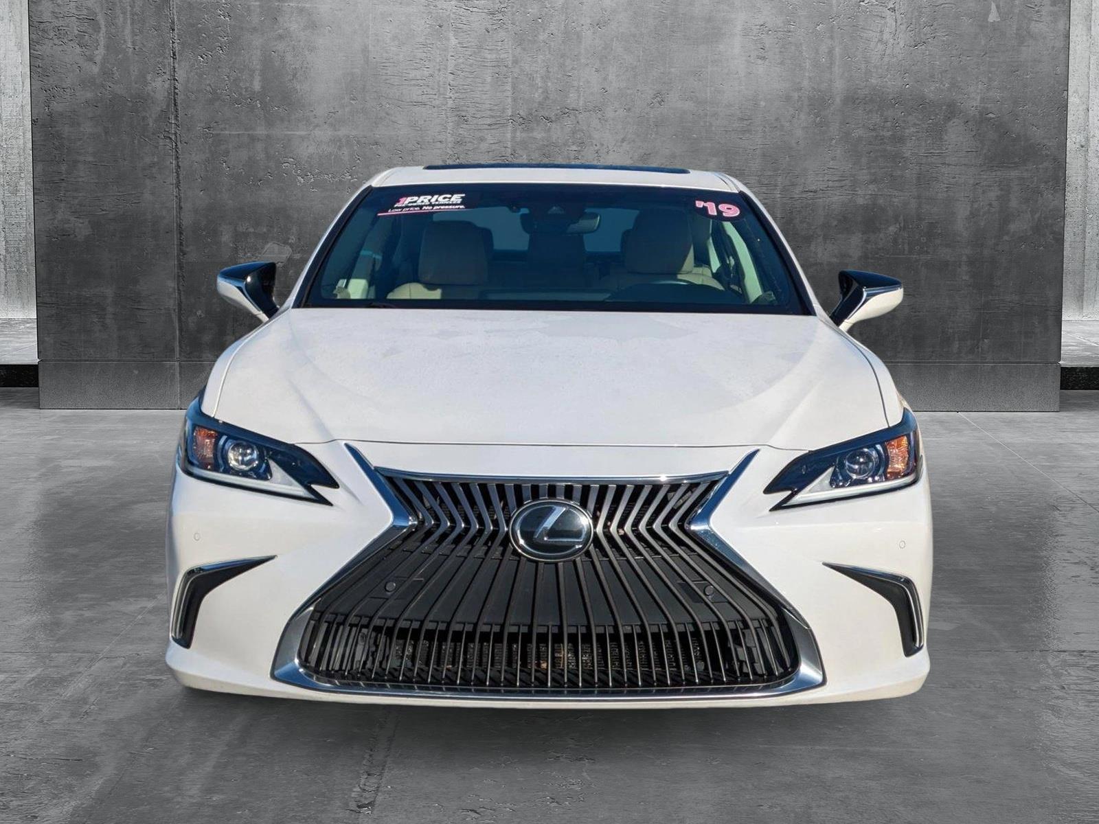 2019 Lexus ES 350 Vehicle Photo in Bradenton, FL 34207