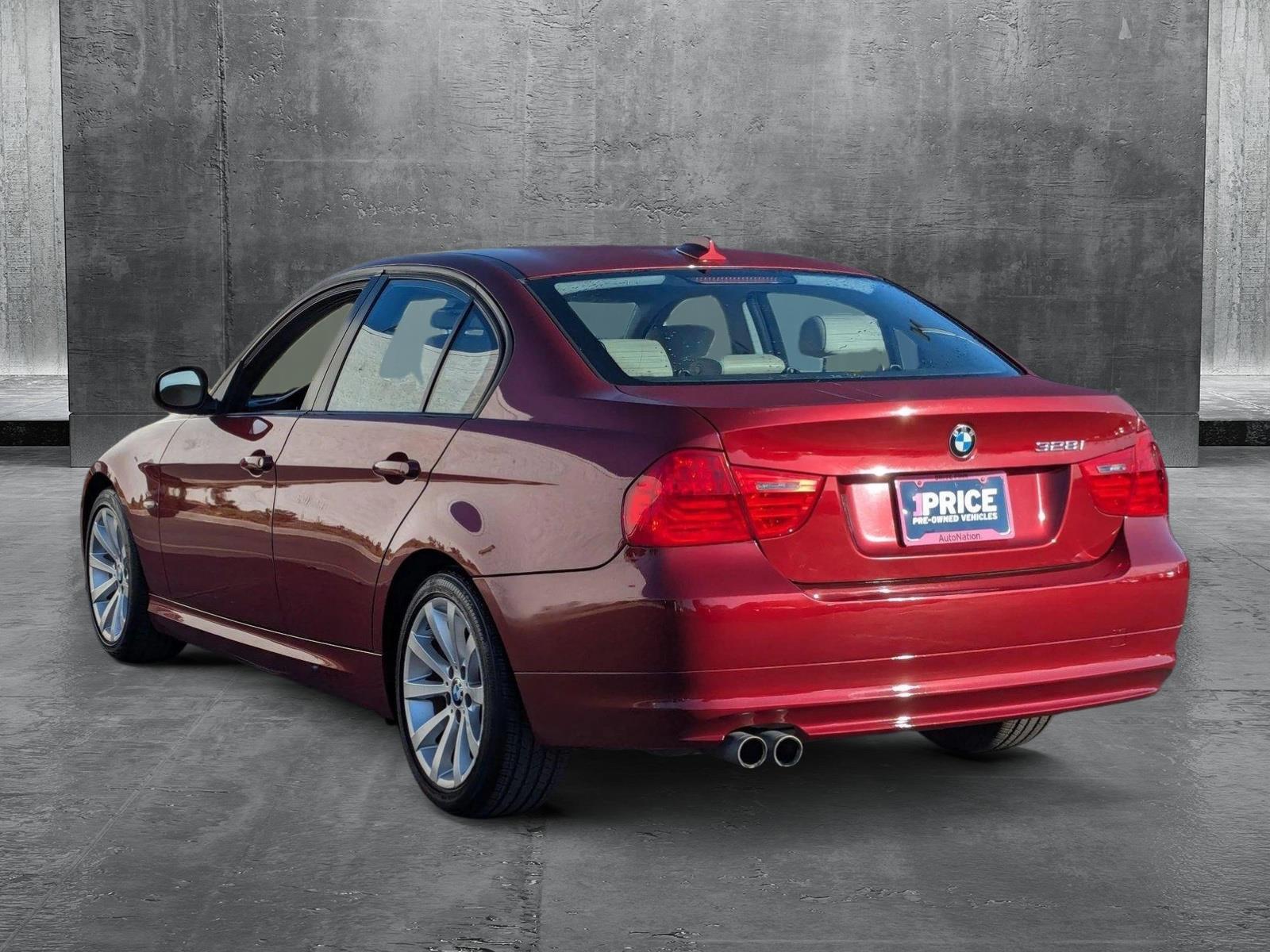 2011 BMW 3 Series Vehicle Photo in VALENCIA, CA 91355-1705