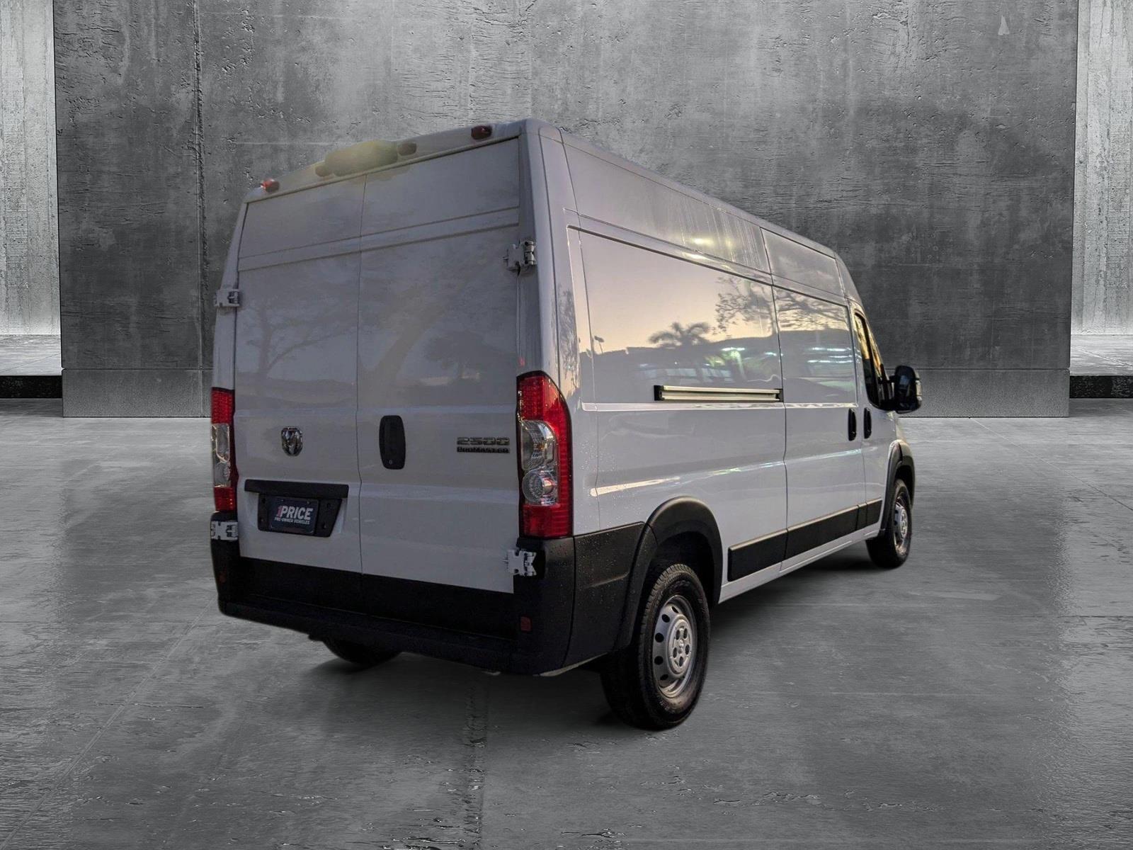 2023 Ram ProMaster Cargo Van Vehicle Photo in Miami, FL 33169