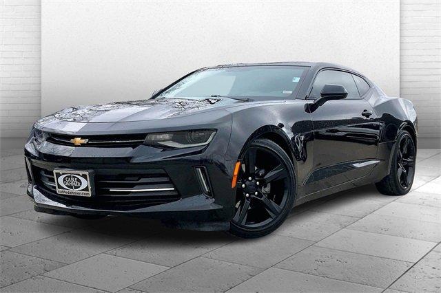 2018 Chevrolet Camaro Vehicle Photo in KANSAS CITY, MO 64114-4502