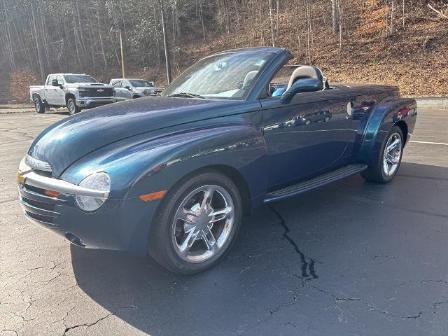 2005 Chevrolet SSR Vehicle Photo in MARION, NC 28752-6372