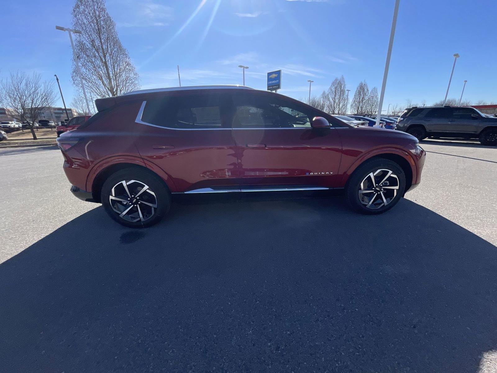 2025 Chevrolet Equinox EV Vehicle Photo in BENTONVILLE, AR 72712-4322