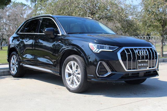 2024 Audi Q3 Vehicle Photo in HOUSTON, TX 77090