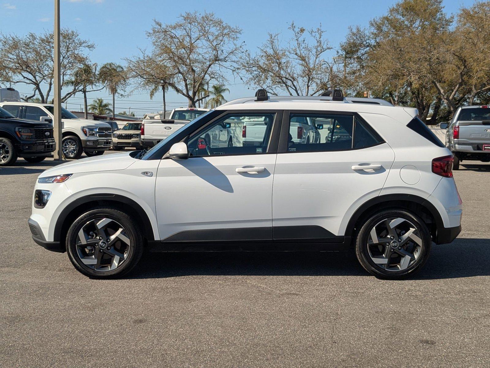 2021 Hyundai VENUE Vehicle Photo in St. Petersburg, FL 33713