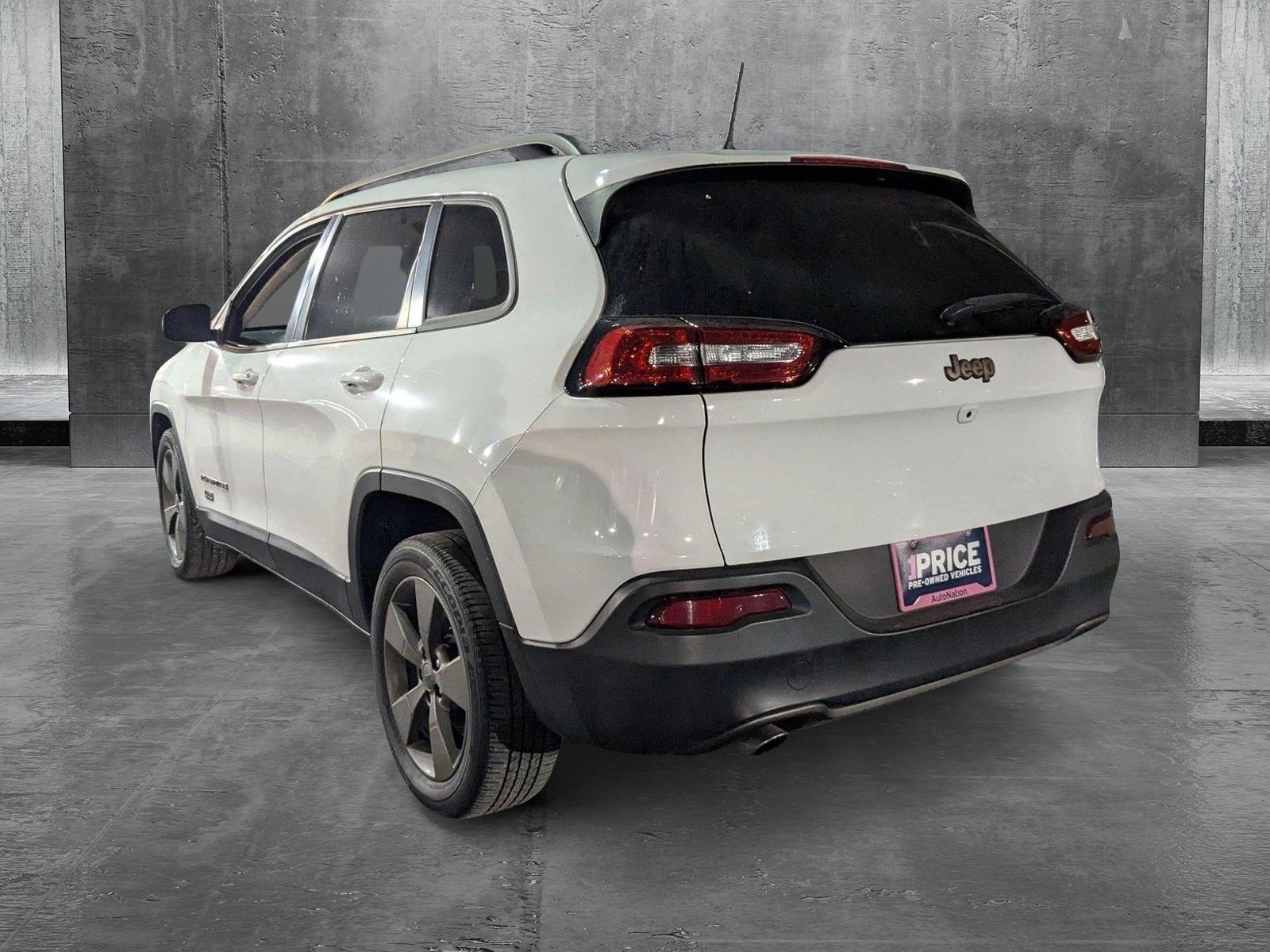 2016 Jeep Cherokee Vehicle Photo in MIAMI, FL 33134-2699