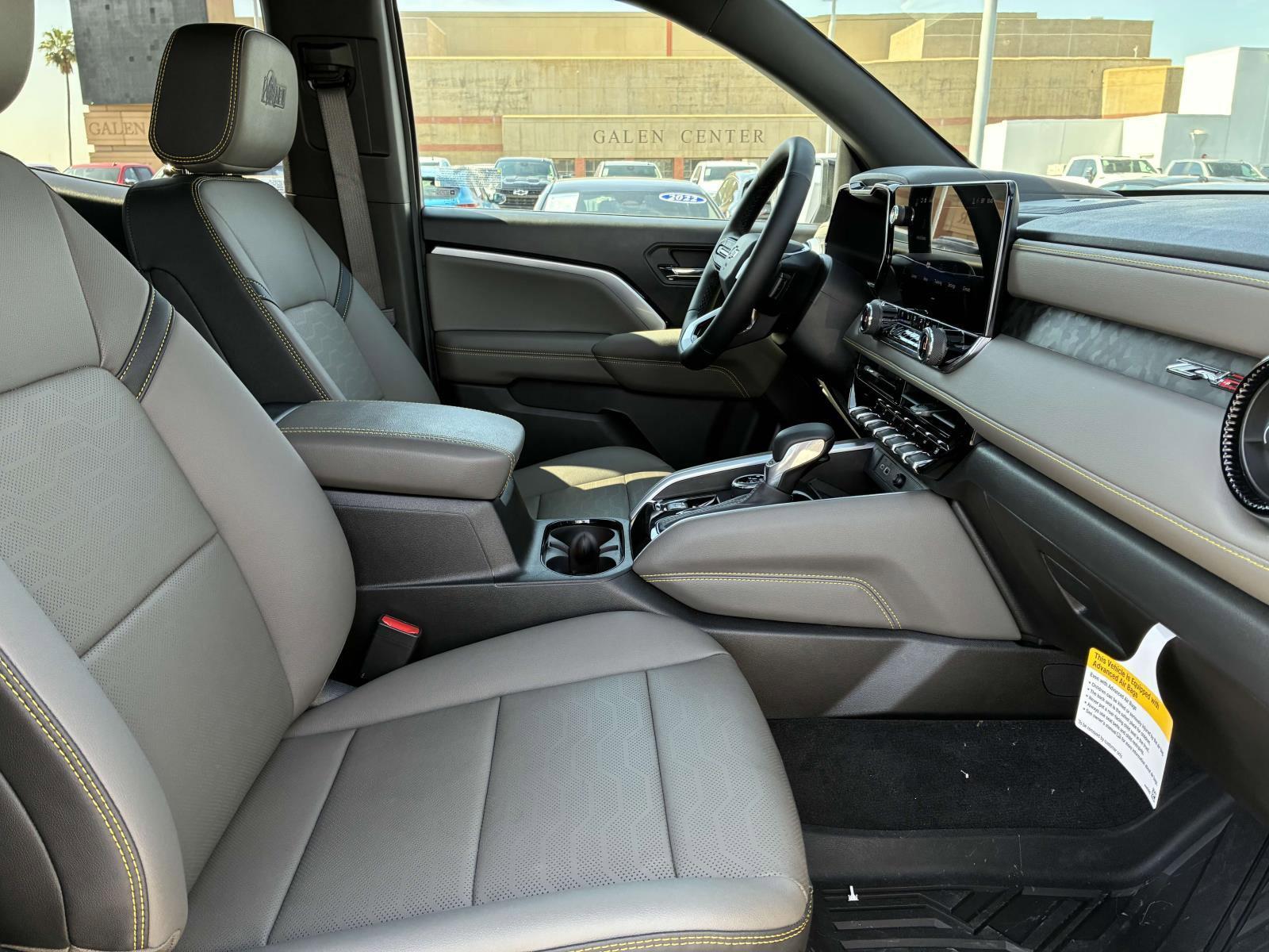 2025 Chevrolet Colorado Vehicle Photo in LOS ANGELES, CA 90007-3794