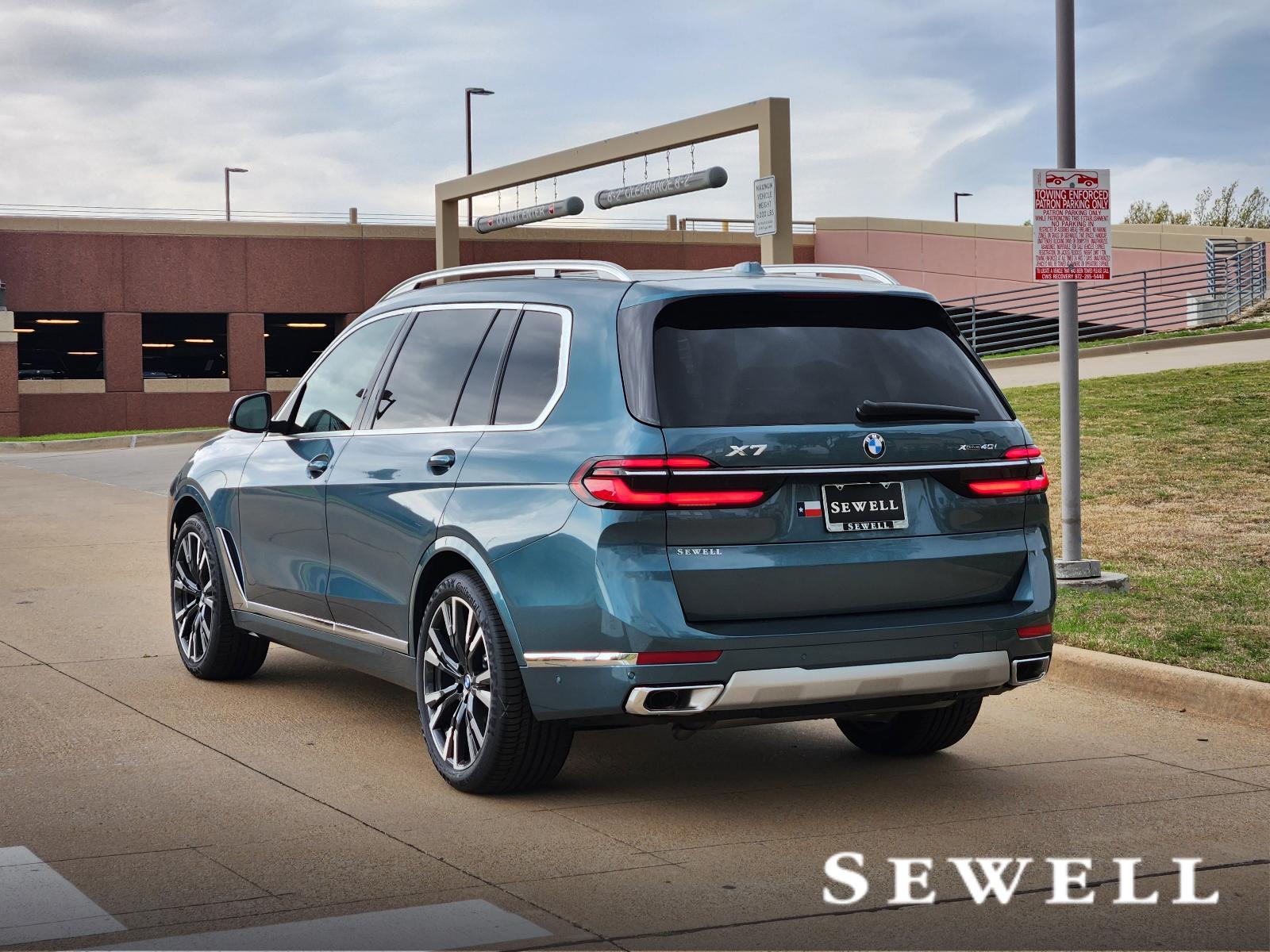 2025 BMW X7 xDrive40i Vehicle Photo in PLANO, TX 75024
