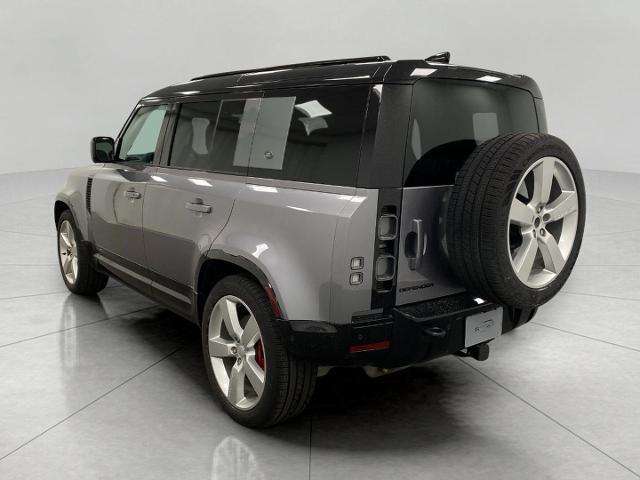 2024 Defender Vehicle Photo in Appleton, WI 54913