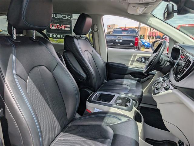 2021 Chrysler Pacifica Vehicle Photo in AURORA, CO 80012-4011