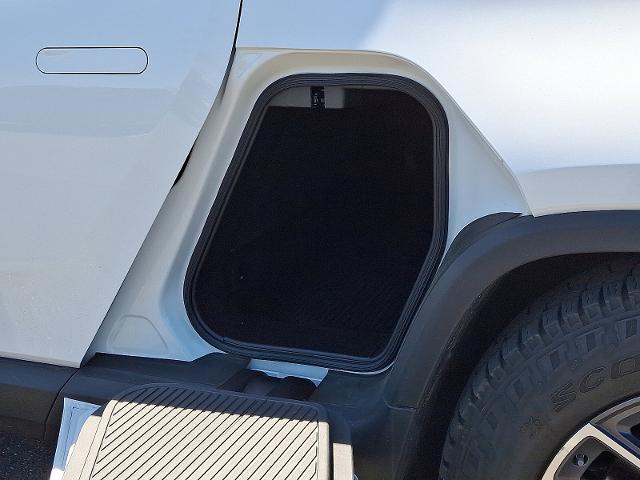 2022 Rivian R1T Vehicle Photo in TREVOSE, PA 19053-4984