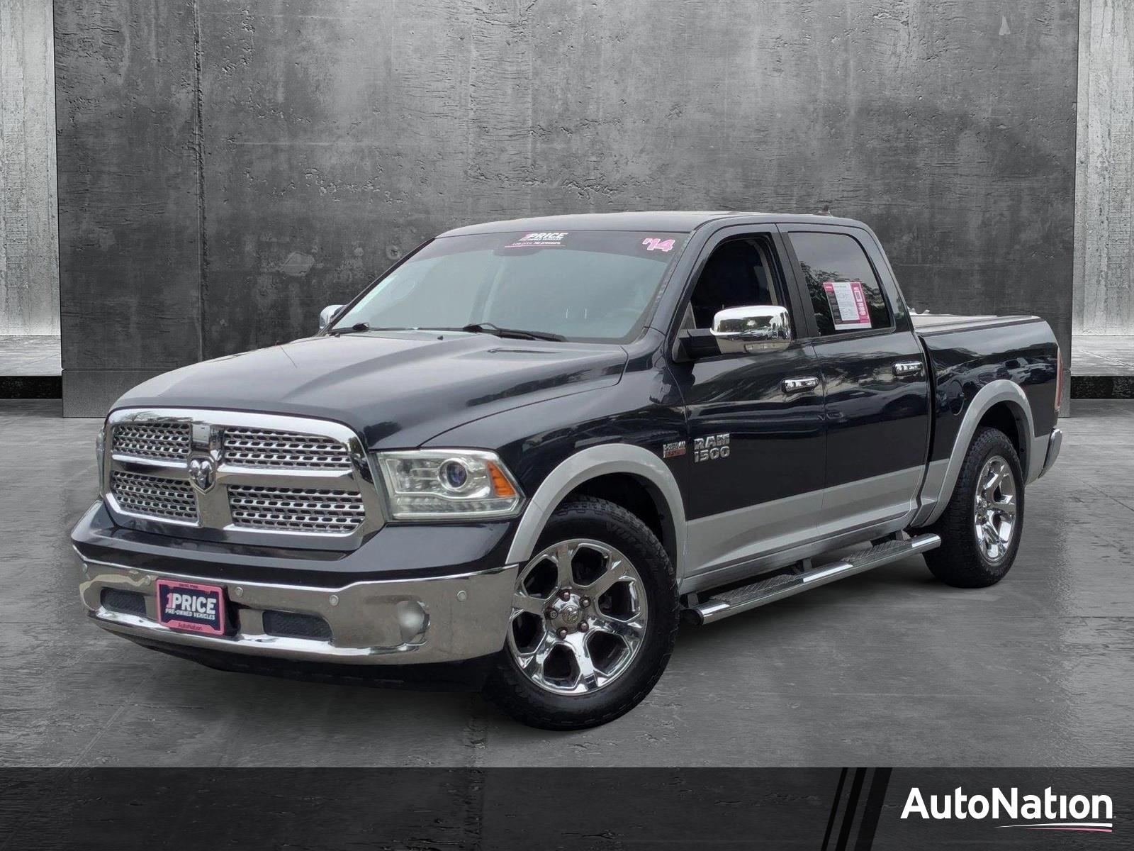 2014 Ram 1500 Vehicle Photo in Valencia, CA 91355