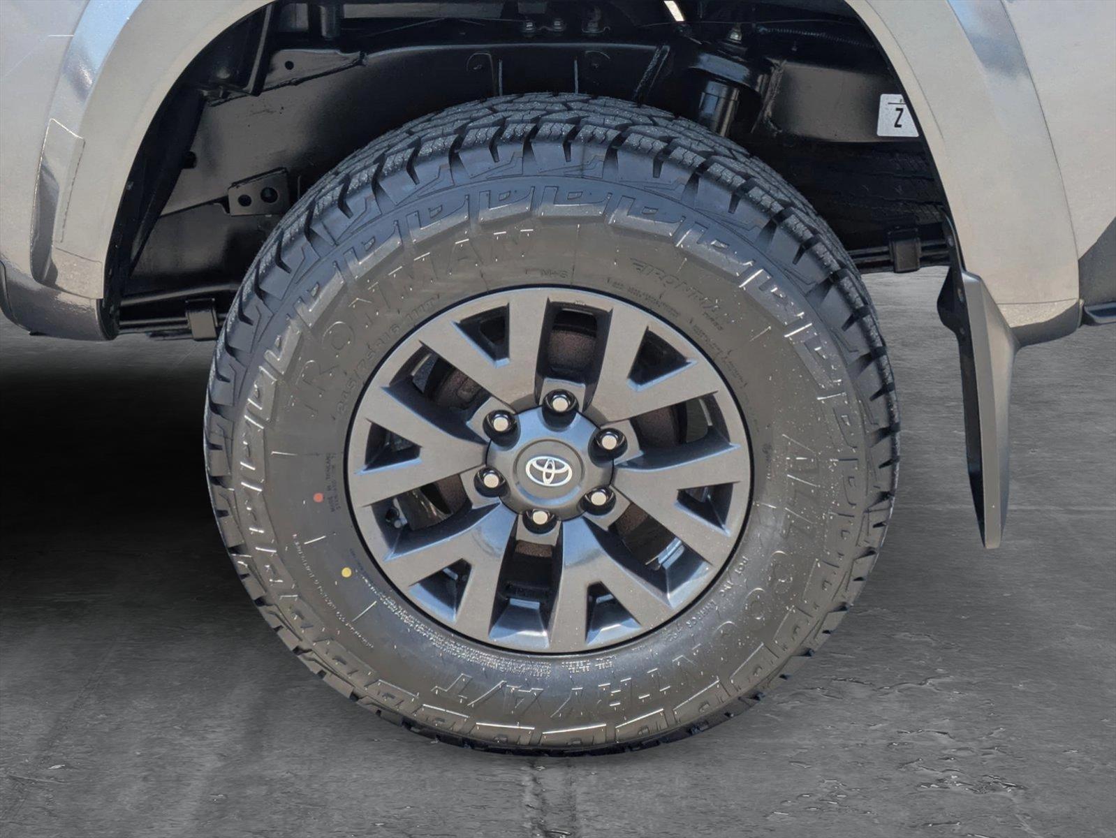 2022 Toyota Tacoma 2WD Vehicle Photo in Miami, FL 33015