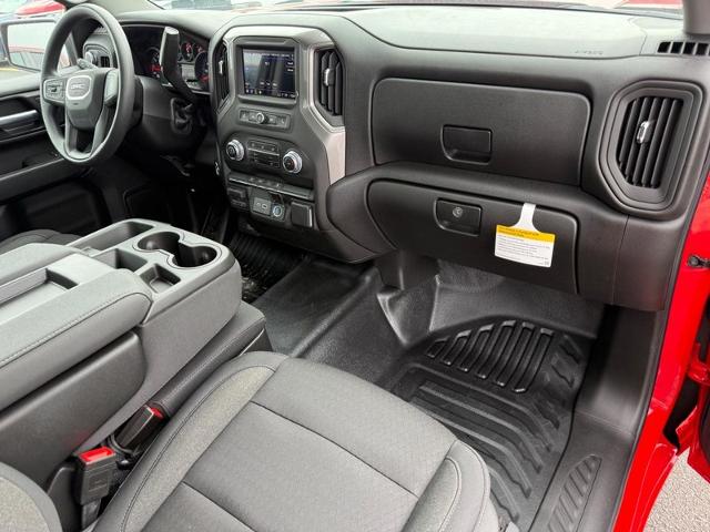 2025 GMC Sierra 2500 HD Vehicle Photo in COLUMBIA, MO 65203-3903