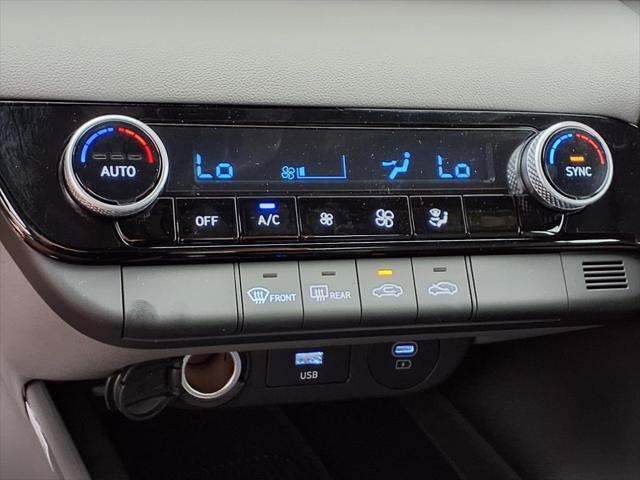 2025 Hyundai ELANTRA Vehicle Photo in Peoria, IL 61615
