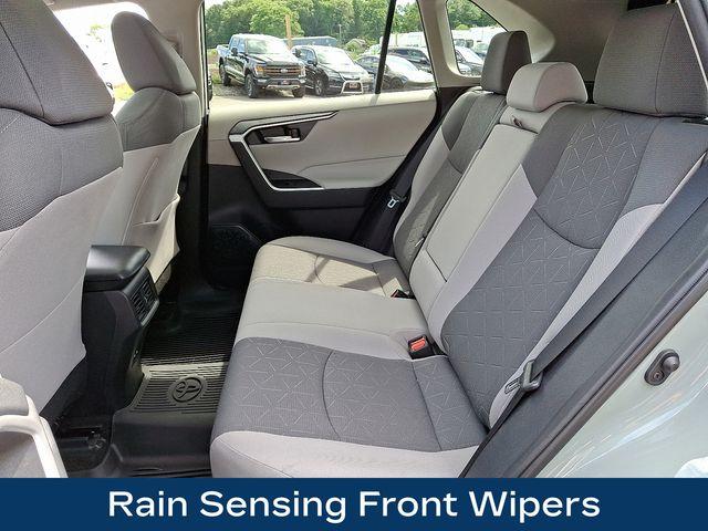 2022 Toyota RAV4 Vehicle Photo in WATERTOWN, CT 06795-3318
