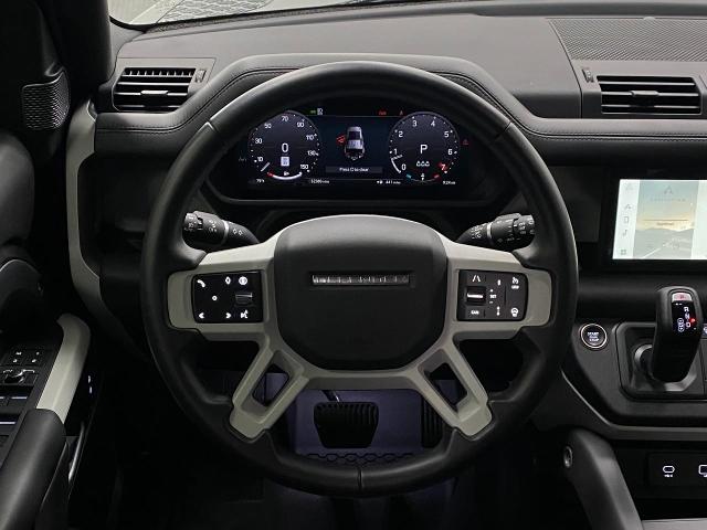 2024 Defender Vehicle Photo in Appleton, WI 54913