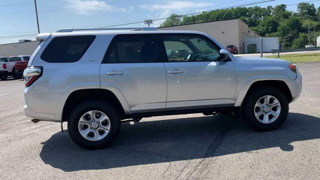 2015 Toyota 4Runner Vehicle Photo in MOON TOWNSHIP, PA 15108-2571