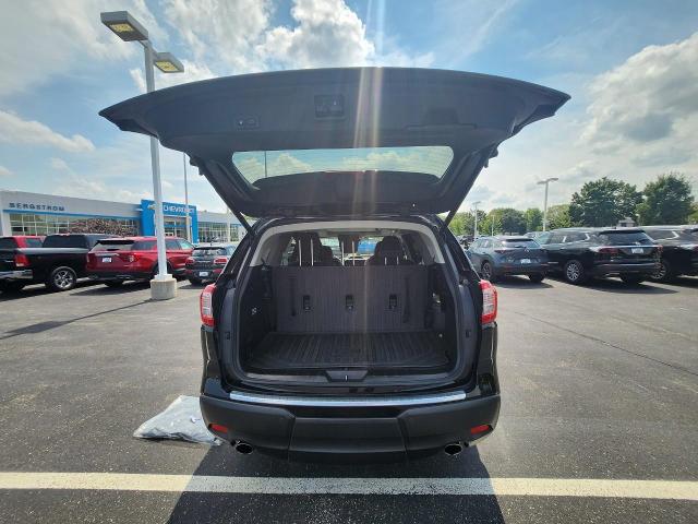 2024 Subaru Ascent Vehicle Photo in MADISON, WI 53713-3220